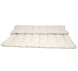 Saltelele aditionale Merino sunt folosite peste paturi, canapele si saltelele din spuma sau tip Rela...